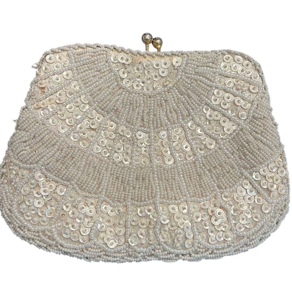 Hand Made Hong Kong Beaded off white bag - Picture 14 of 16
